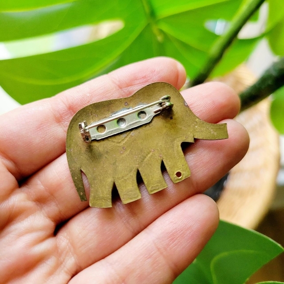 Vintage Brass Circus Elephant Boucher Brooch Pin - Picture 7 of 7